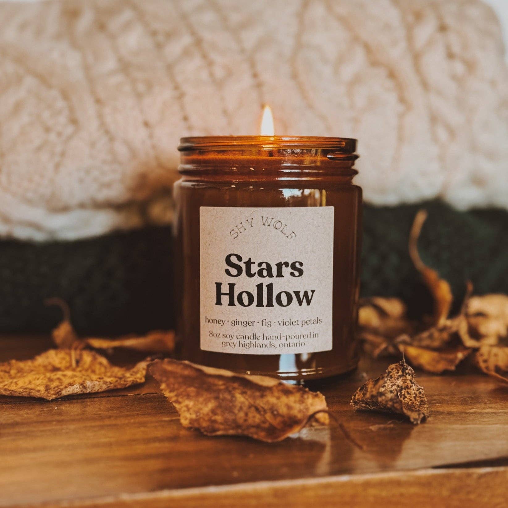 Stars Hollow - Shy Wolf Candle