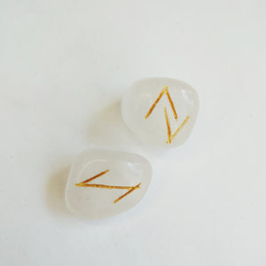 Runes Set - Rose Quartz